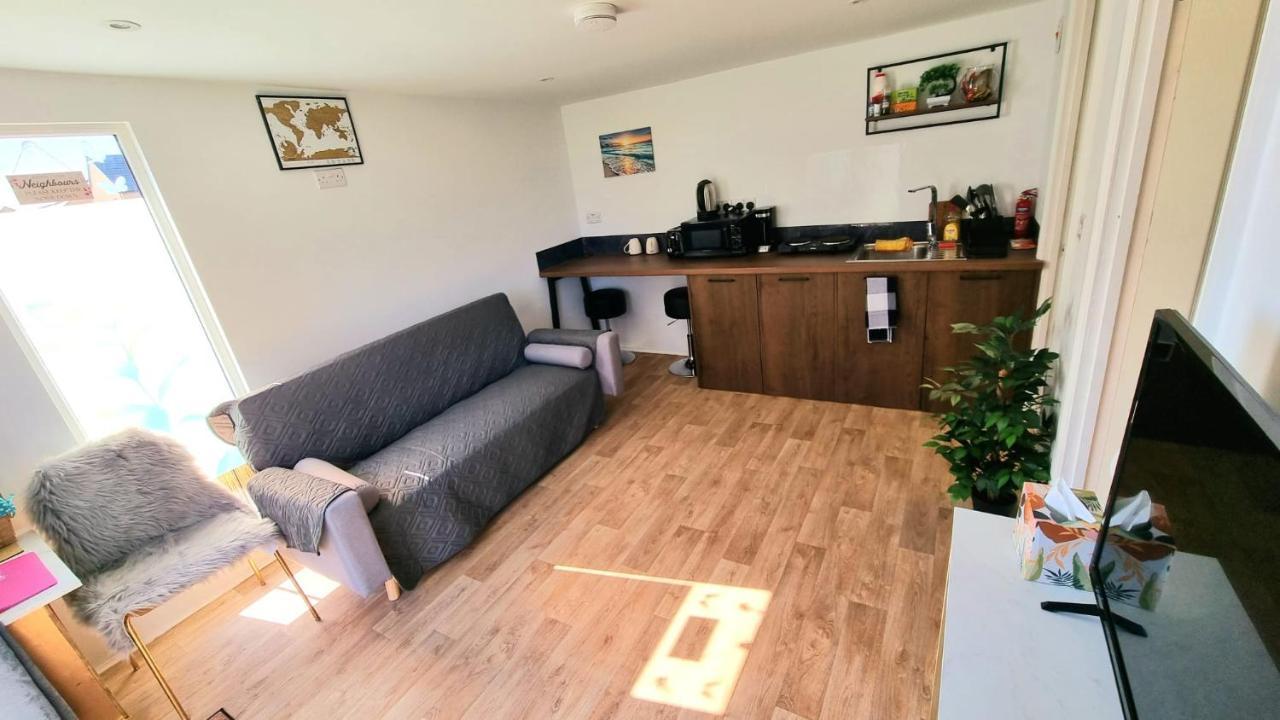 Willa T-I-G-H The Coziest Place Wifi & Netflix Near Roundhay Leeds  Zewnętrze zdjęcie